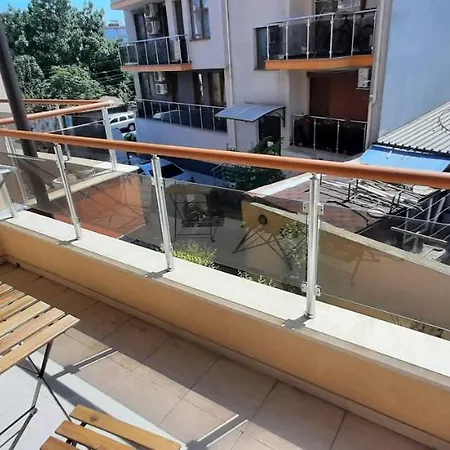 Apartment на море в сарафово *