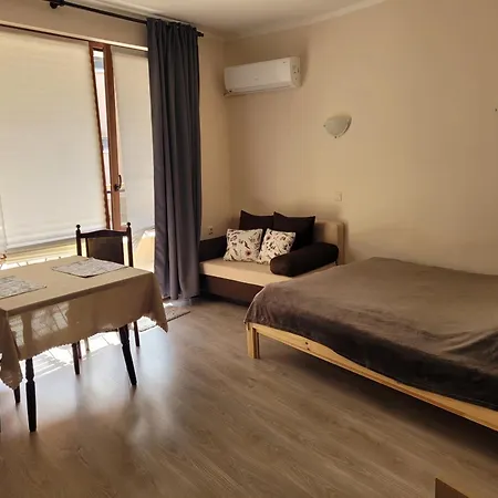 на море в сарафово Apartment